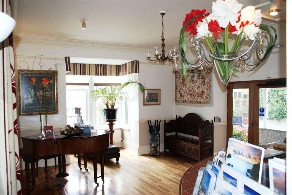 Mount Royal - Penzance Bed & Breakfast Bagian luar foto